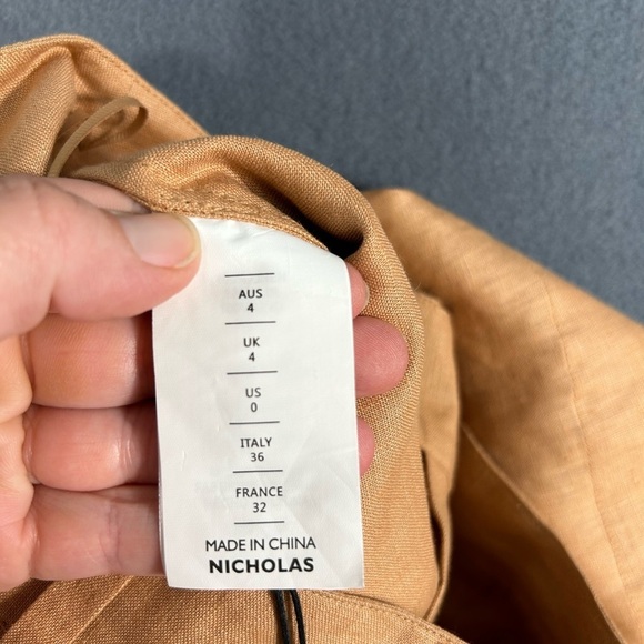 NEW NICHOLAS Delfina Longline Linen Shorts in Twig - Picture 10 of 12